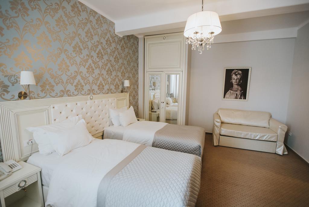 Vila Cornelia Бухарест Экстерьер фото